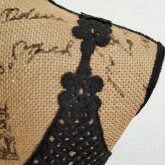 Native Rose black crocheted top white center crop lightweight NWT - Picture 4 of 8